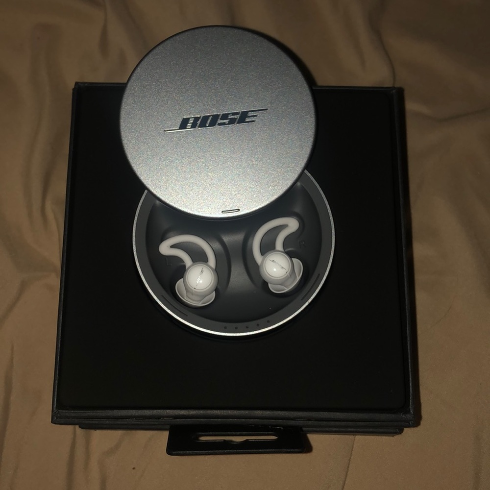 Bose Sleepbuds and charging case
